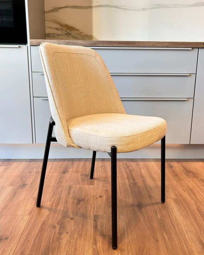 Stolica 211